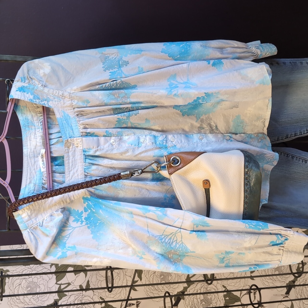 Calvin Klein Watercolor Peasant Top - Picture 2 of 9